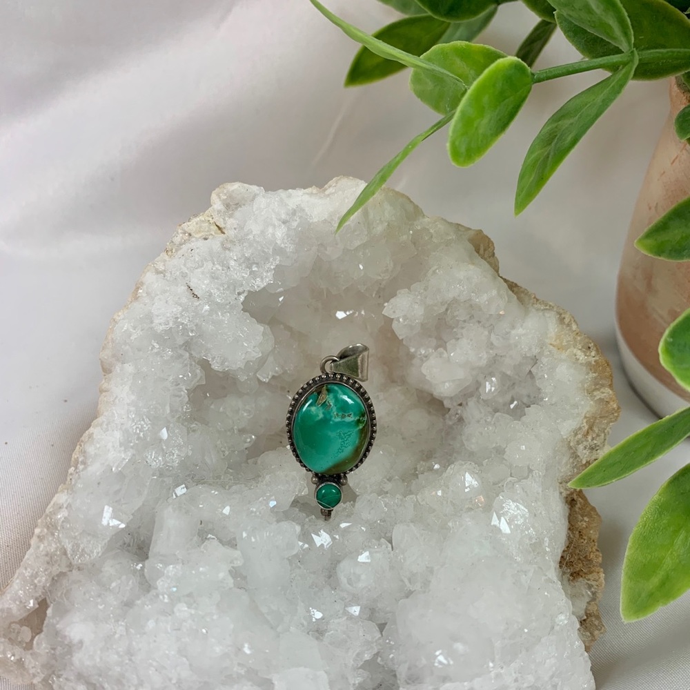 Native American turquoise pendant